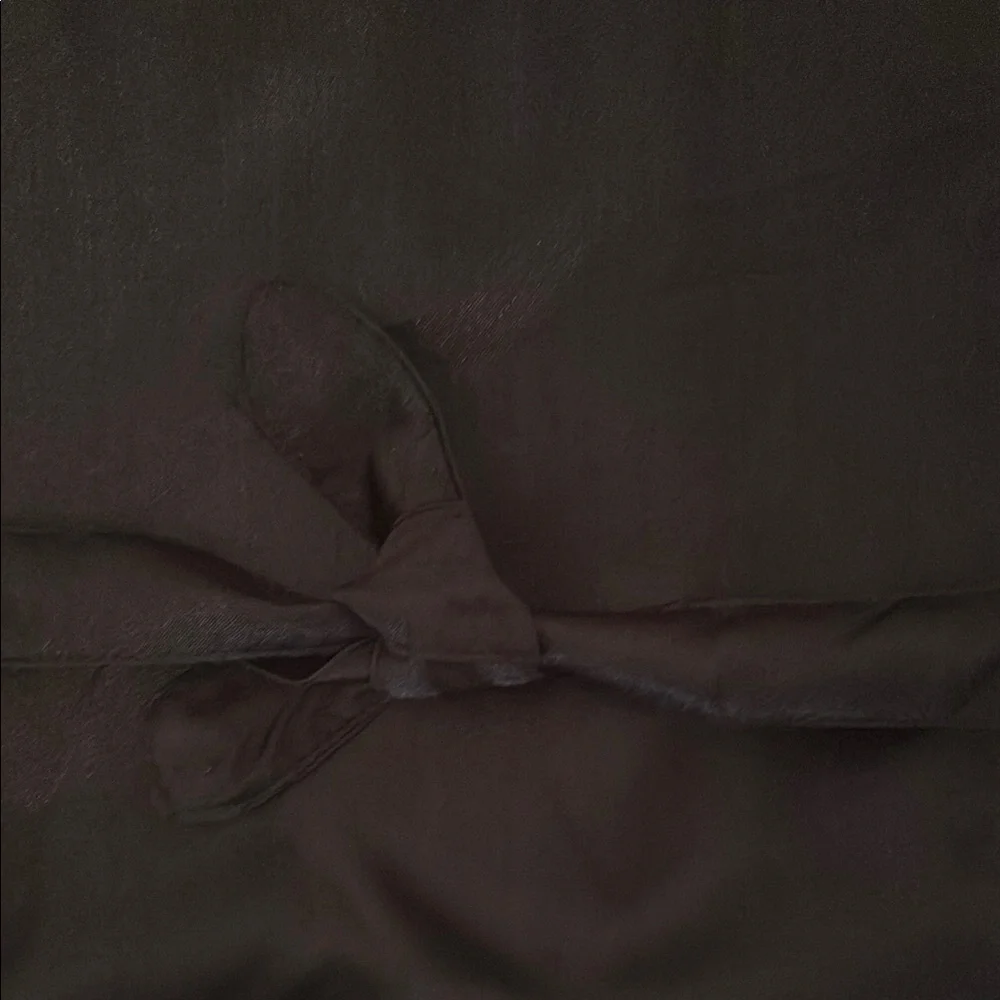 Black and Gold Sequin Vest with Pearl detailing - Picture 7 of 7